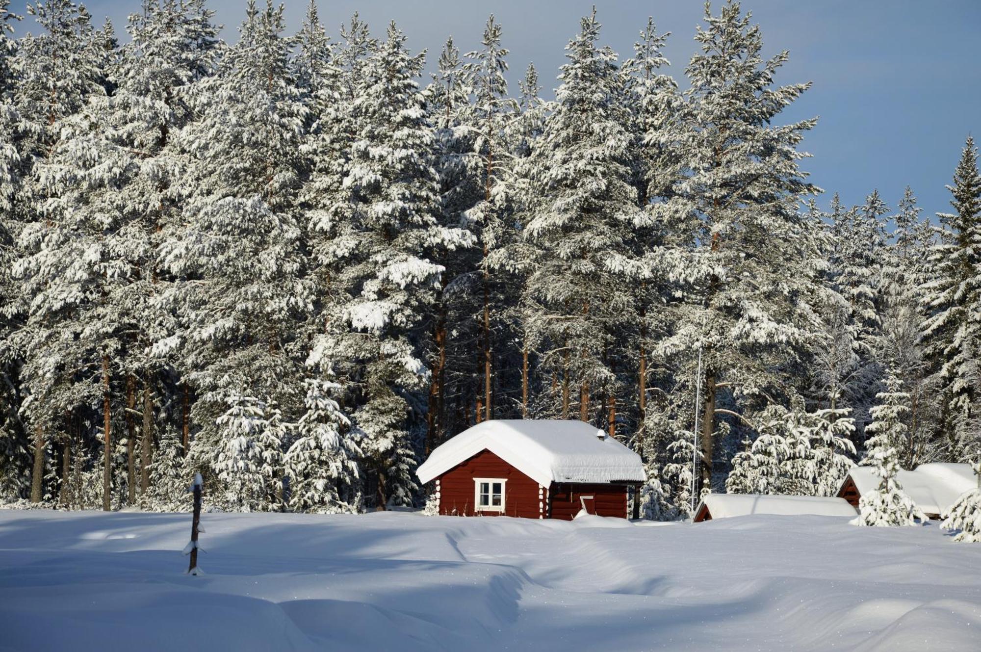 Hytte Anno 1721 Uten Internett, Strom, Vann - Men Med Rodmalt Utedo Ljordal ภายนอก รูปภาพ